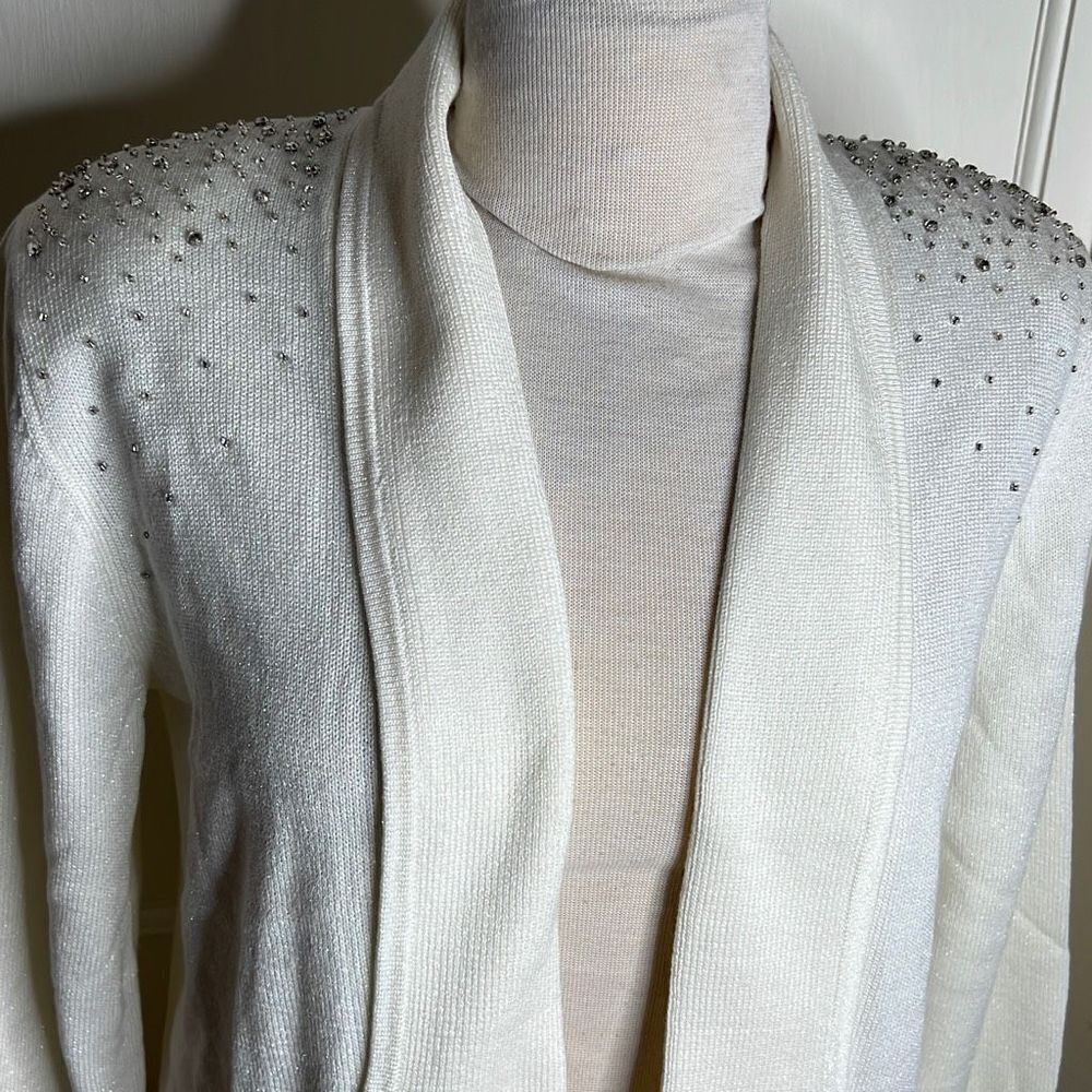 Drapers & Damon’s Rhinestone Cardigan Sweater Size Petite Medium Nwt - Picture 2 of 5